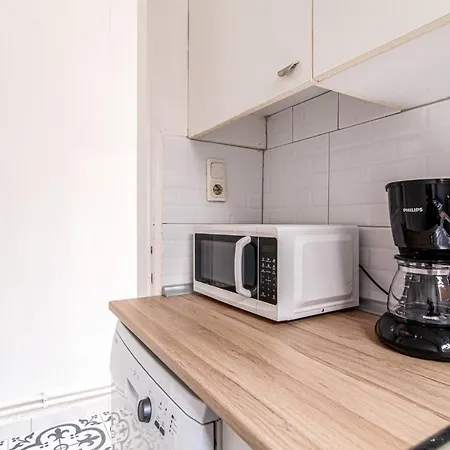 Chic And Central Flat Close To Taksim Square Estambul